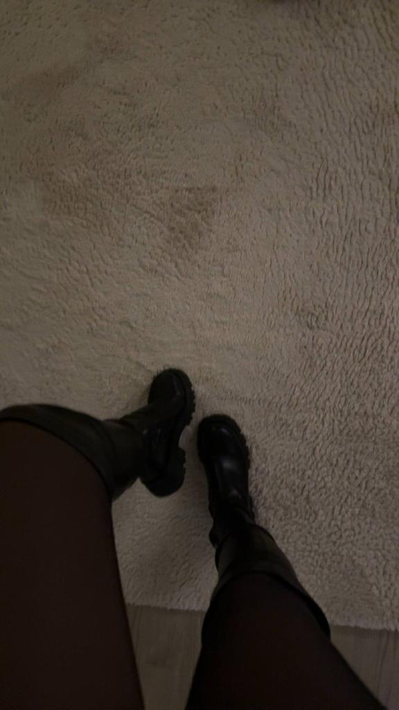 Carolin 🎀 tweet media