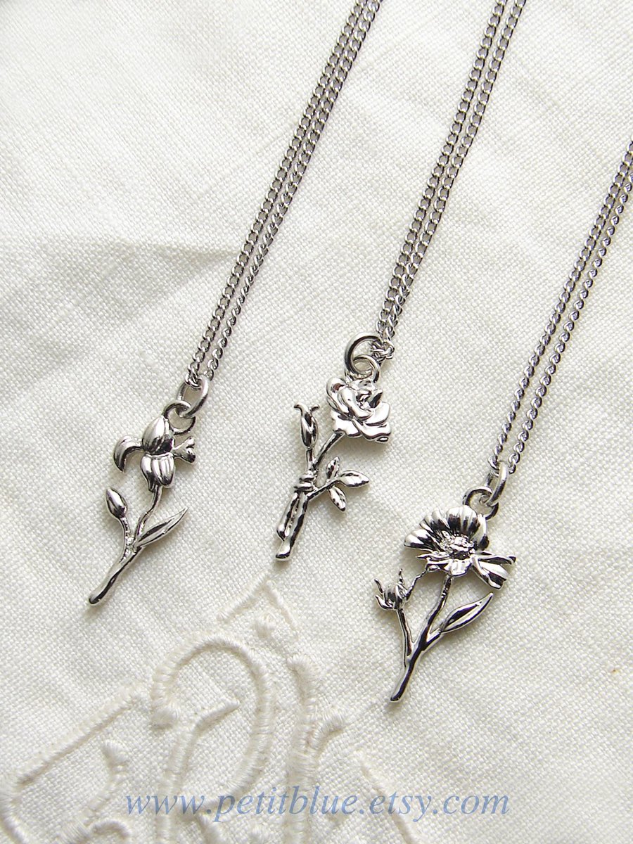 JewelryByMikako's tweet image. READY TO SHIP, Flower Necklace, Personalized Birth Month Necklace, Floral Necklace, Birthday Gift, Bridesmaid Gift tuppu.net/49f3e8d7  #PersonalizedGift
