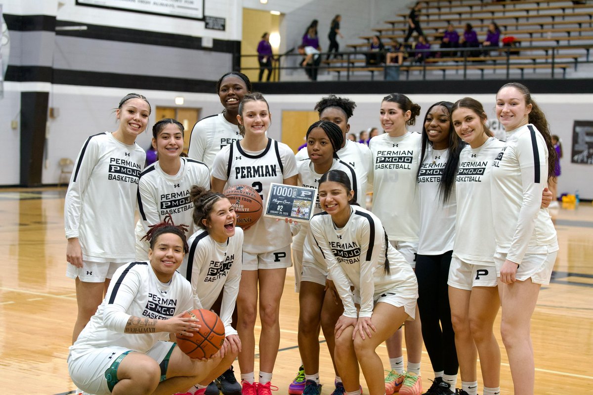 PHSGBB2025's tweet photo. Congratulations to #uncommitted Senior Guard Morgan Crow on surpassing the 1,000 point mark! You’ve had a stellar senior season so far! Keep it up, Mo! https://t.co/YaCnHiXewZ