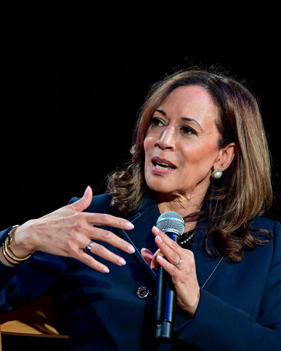 Kamala Fan tweet media