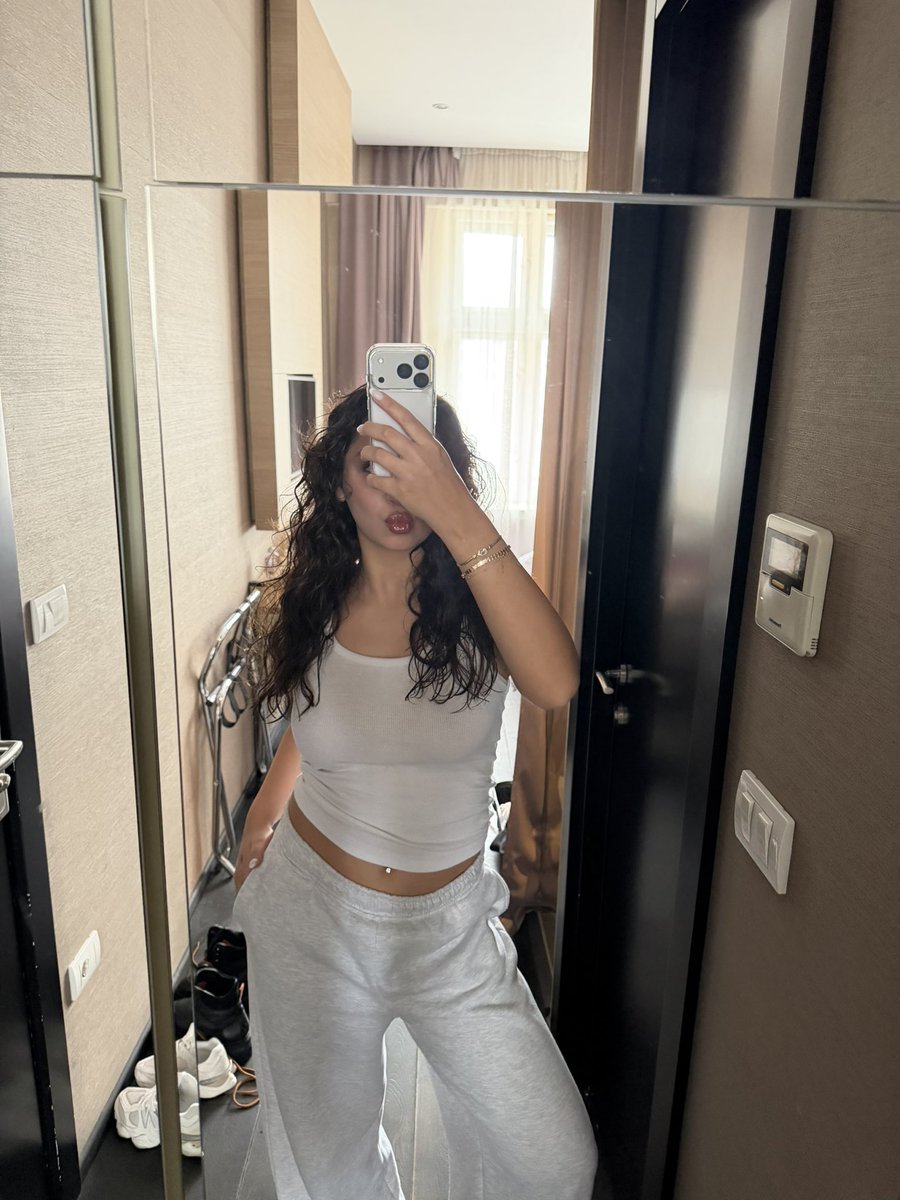 throwwbackk's tweet photo. 😑🤧 https://t.co/2dLuWTUJtN