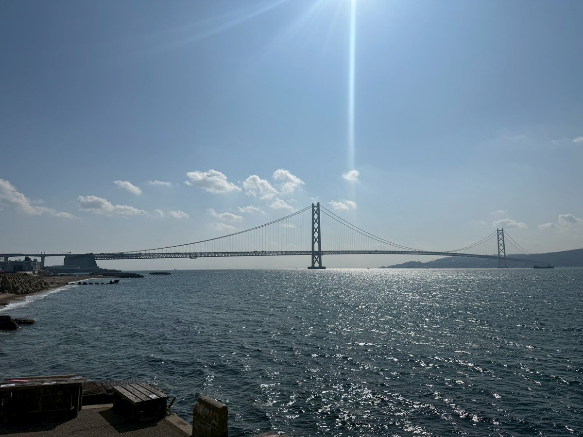 QPChan7's tweet image. 富山の友に連れられて
巡る神戸旅🤭
ご近所なのに知らなかったお店へ

明石海峡大橋を眺めながら
めちゃくちゃ美味しい
お店でした👍

開店同時の１１時で満席

よく予約とれたわ🤭

富山の友たち大絶賛でした

おはようございます😊

#AWAWA

shichicafe.com/awawa/