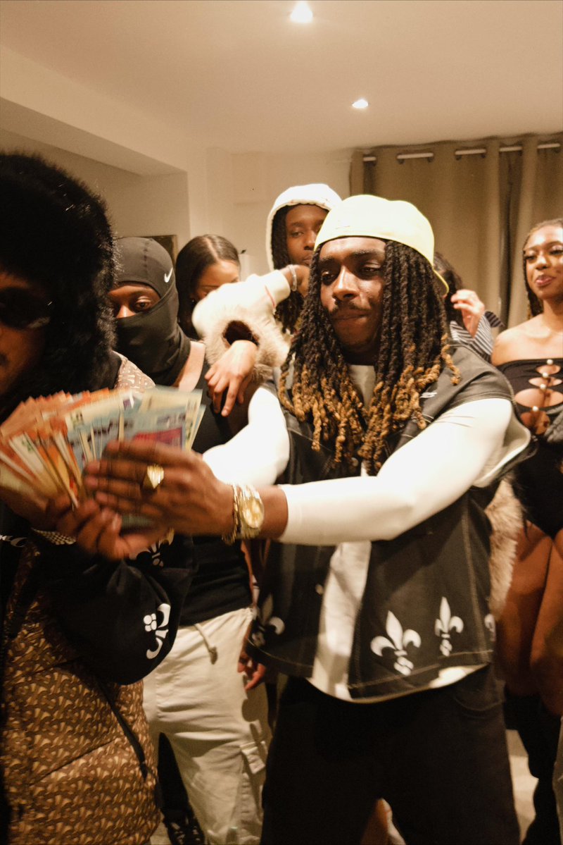 MERCREDI TEASER #CHIEFKEEF ! 🔥

#CG6 #CGWorld #CHIEFKEEF #YENAJAMAISASSEZ