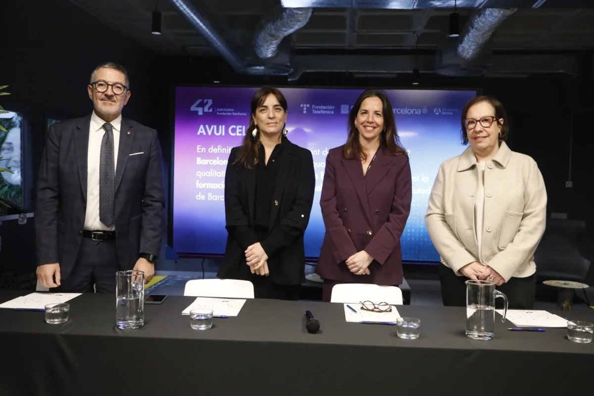 fundacionTef's tweet photo. Renovamos el acuerdo de colaboración con @bcn_ajuntament y @gencat para seguir impulsando @42BarcelonaFTef 🚀🚀

https://t.co/6ZHHOtc5v0 https://t.co/P8K69eMb00