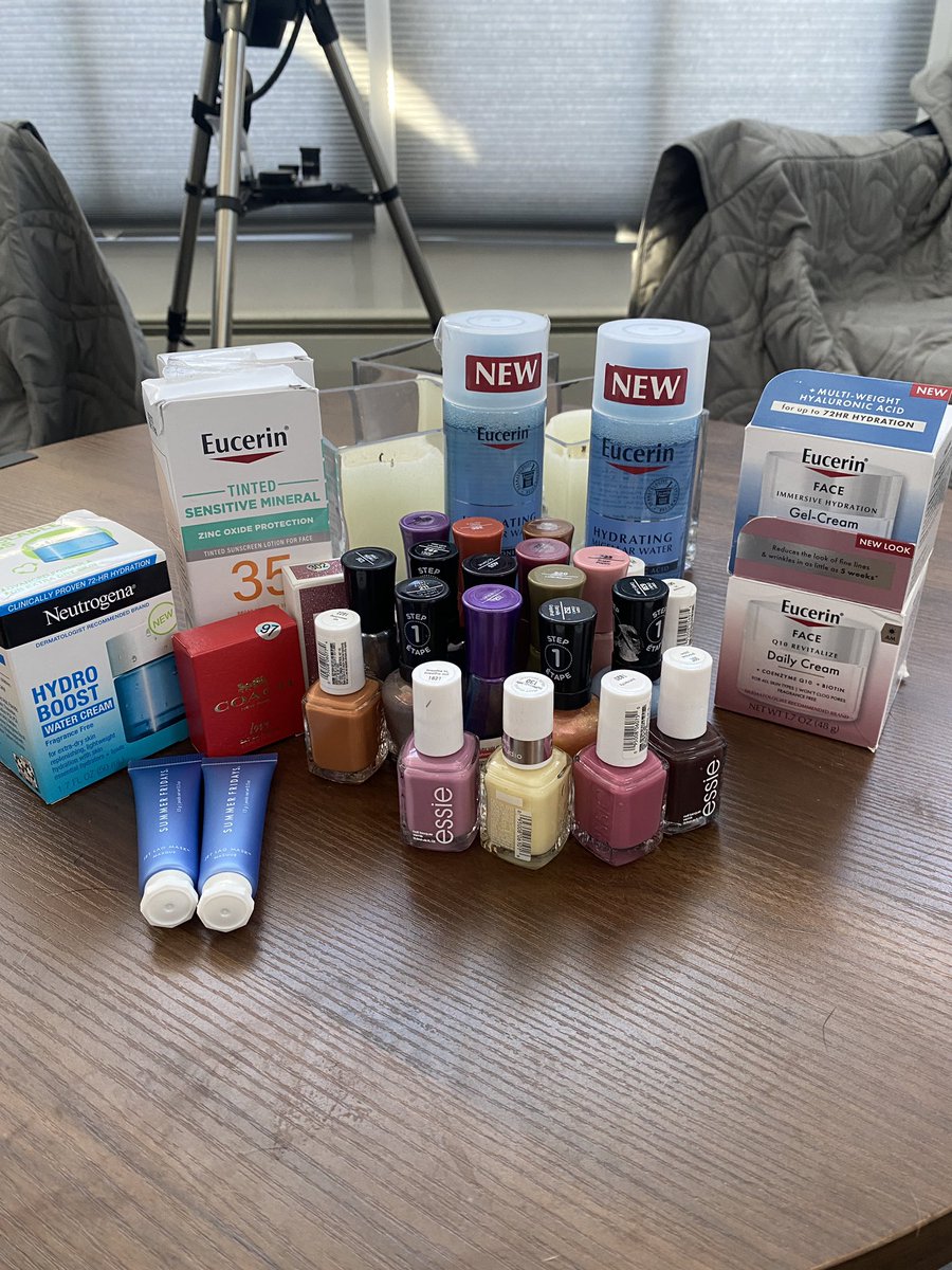 Look at this fantastic beauty haul at great prices I got from <a href="/LolaPatolla/">Lola Patolla</a> beauty sale for the rescue coop. The nail polish! I’m giddy   Sale is still going on and I’ll be buying more (look away honey)