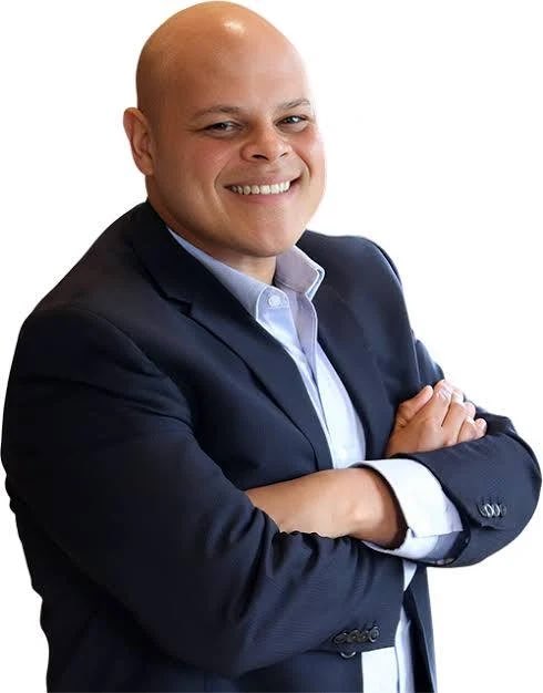 sunnshiiny's tweet image. If you can’t trust the American lap dog, you can’t trust the Canadian lapdog.