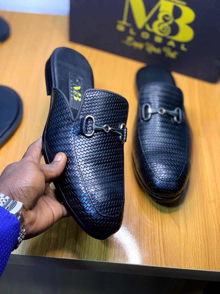 Muize | 👞🤝 tweet media