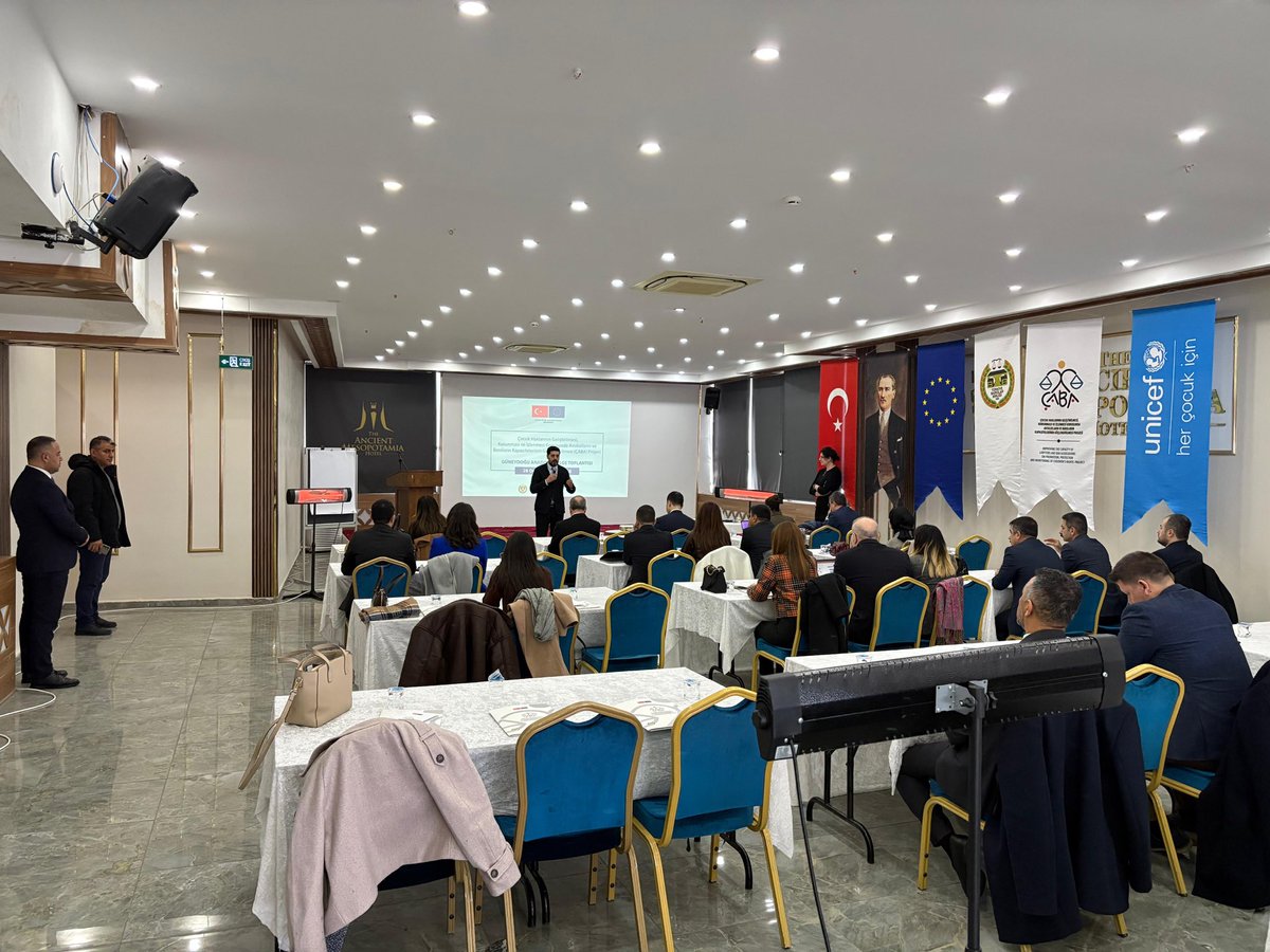 BatmanBarosuCHM's tweet photo. AB finansmanlı, UNICEF yürütücülüğünde ve TBB ana faydalanıcılığındaki ÇABA Projesi kapsamında düzenlenen Güneydoğu Anadolu Bölge Toplantısı, Batman Barosu ev sahipliğinde 28-29 Ocak 2026’da gerçekleştirildi. Katkı sunan UNICEF’e, barolara, tüm kurum ve paydaşlara teşekkür ederiz https://t.co/IzPTP0Wxlm