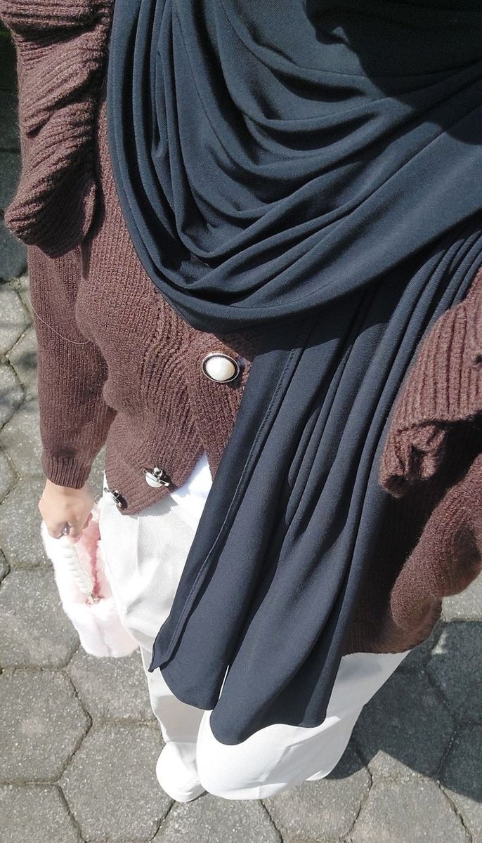 09ccheese's tweet photo. 1. Pasmina (Black) https://t.co/WUcDur1nBh
2. Cardigan (Coffe) https://t.co/vHtwCAoCgs
3. Loose Pants (BW) https://t.co/vN37V64YEV https://t.co/QHg0Fnh3m2