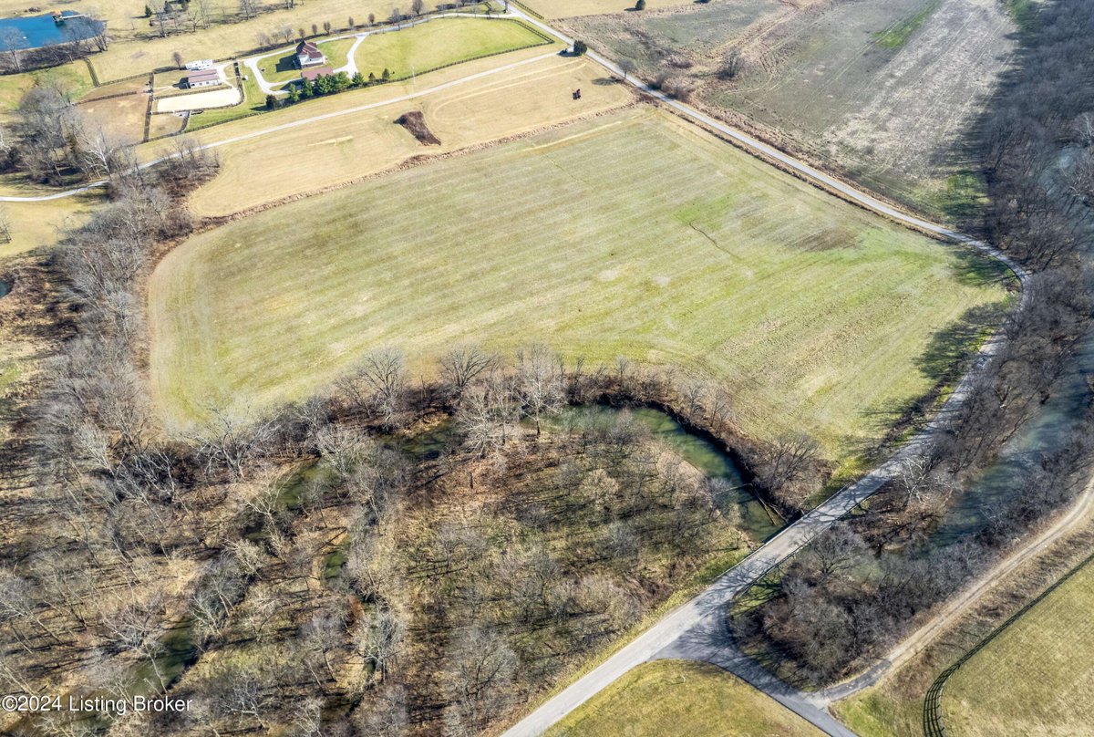 smithclick's tweet photo. 📍 New on the Market | FOR SALE - Tract 8 Anderson Ln, Shelbyville, KY 40065  - $258,540
This listing just hit — and it’s one you don’t want to miss.
Opportunities like this move fast.
 https://t.co/WB3EzsXuNx https://t.co/S4IKceQEgd