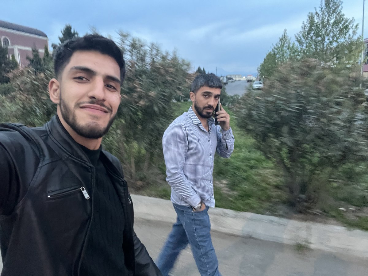 Zeyn Bəy ရာ tweet media