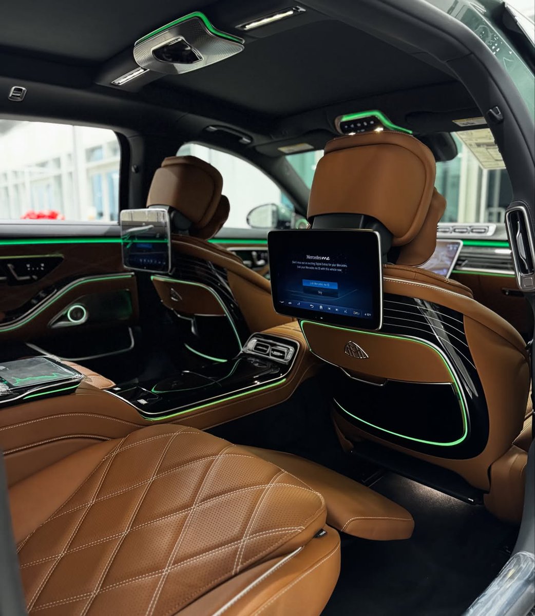 nocarcontext's tweet photo. Mercedes-Benz Maybach 🤍🤍 https://t.co/6p4oNxzrFK