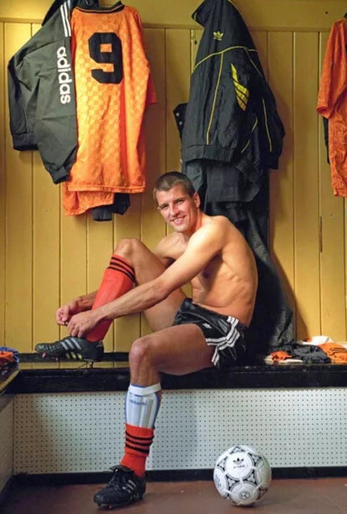 SUPERB FOOTY PICS tweet media