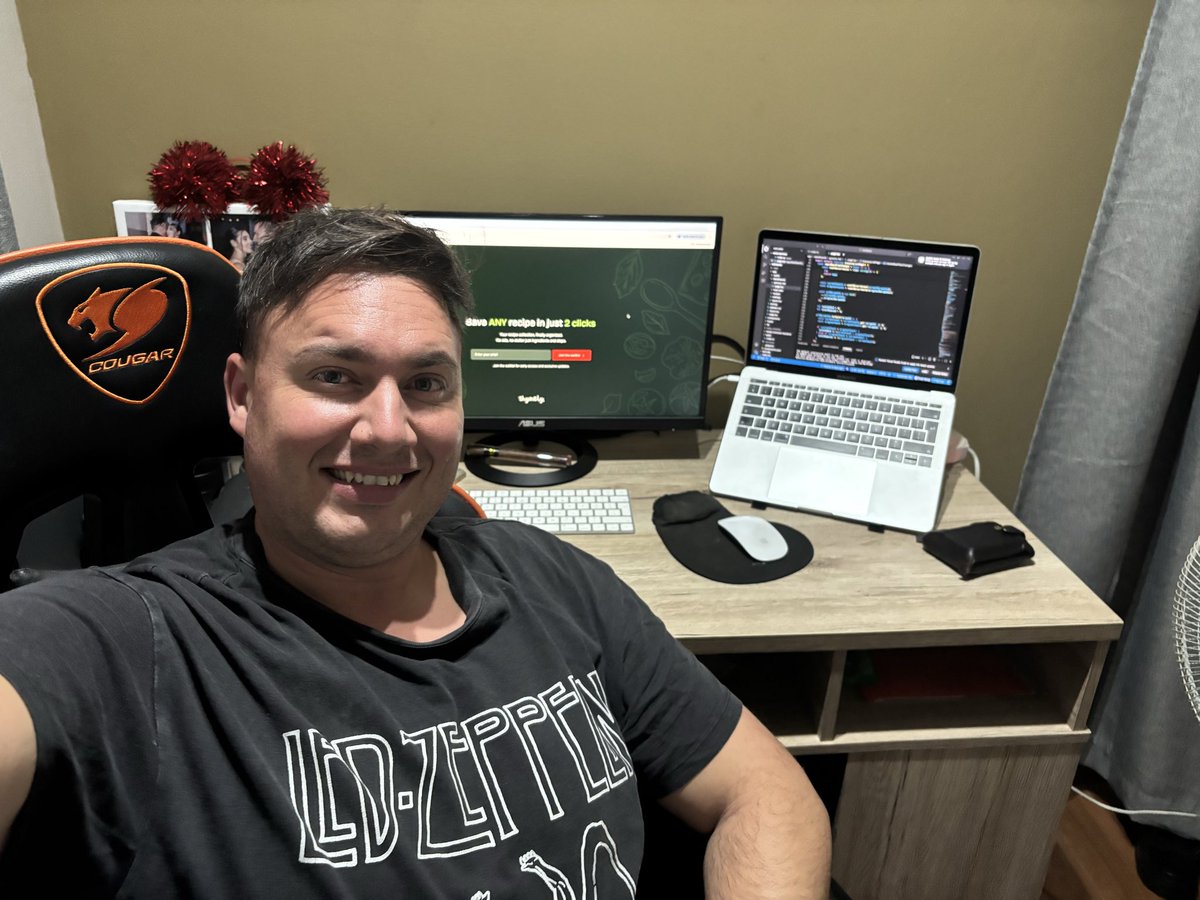 Day 92 - Back at it 

Went full force today after my 9-5. The weekend break has been so good for my motivation and drive 

Pushed a tiny feature today that makes a huge difference. 

Simple. Obvious. But easy to miss.

This is why user feedback matters. 

Got some marketing done