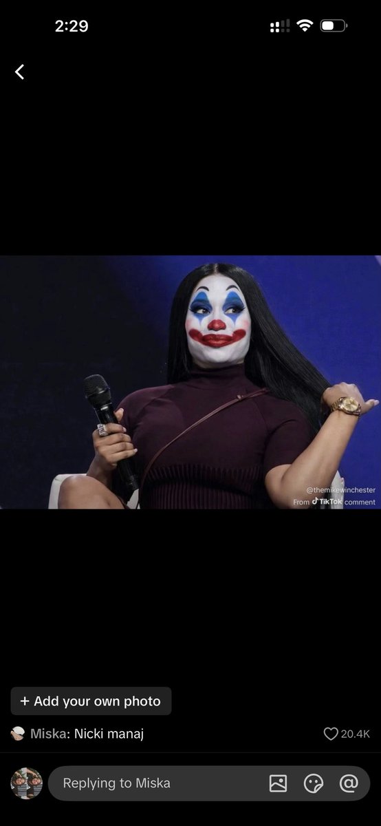 SashaBitch2's tweet photo. @NICKIMINAJ You sleep next to a pedophile https://t.co/V2MSKwqDU9