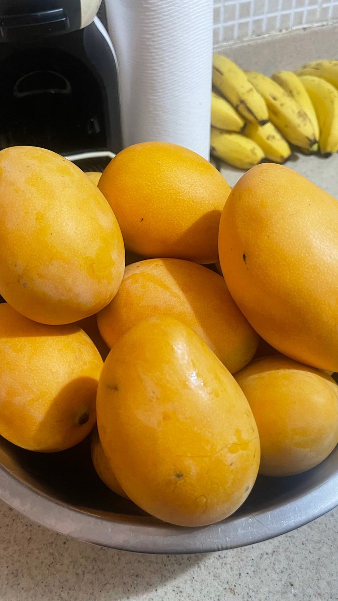 Octavio_01's tweet image. Un kilo de mangos cuenta como detalle romántico ?
