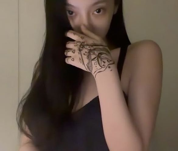 rapper                                       rapper's gf