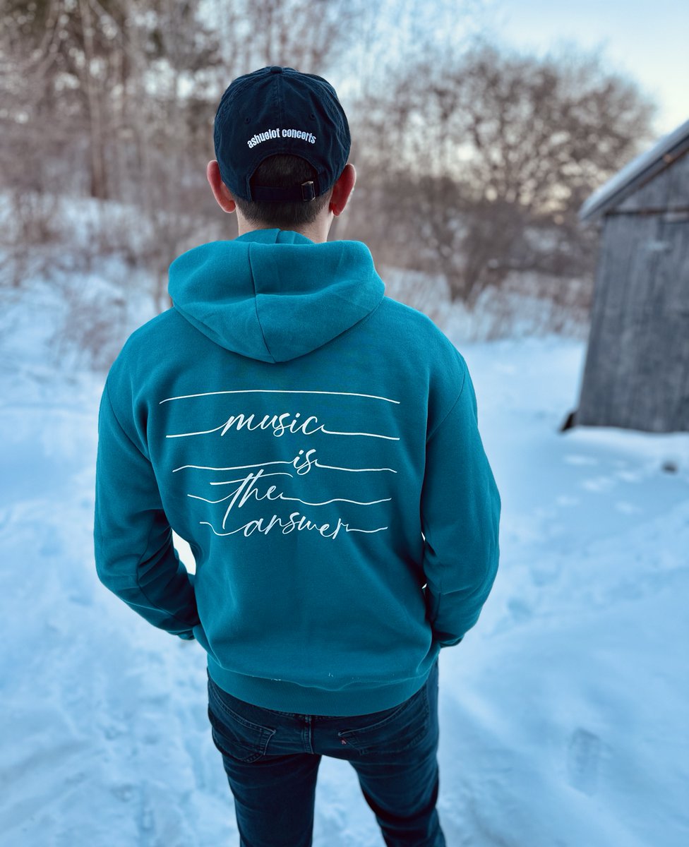 AshConcerts's tweet photo. We're here to help make these snowy days a little cozier! ❄️ Cuddle up in your new #musicistheanswer merch and sip hot chocolate from your insulated tumbler ☕️

Printed locally at @BeezeTees in Keene ❤️

https://t.co/uP6K7URnQj https://t.co/8KBl8NBE2t