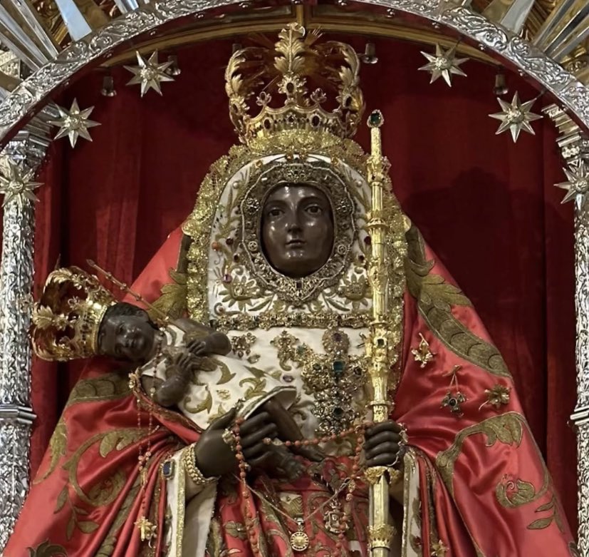 FeEspana's tweet photo. En esta fiesta de la #PresentacióndelSeñor, celebramos a la virgen #María bajo las advocaciones de:
-Virgen de #LaSalve, @SietePalabrasVA
-#VirgendeLaCandelaria, patrona de las Islas #Canarias, @NivarienseD
-#VirgendeLaCalle, patrona de la ciudad de #Palencia, @IglesiaPalencia https://t.co/poD0gY3lN0