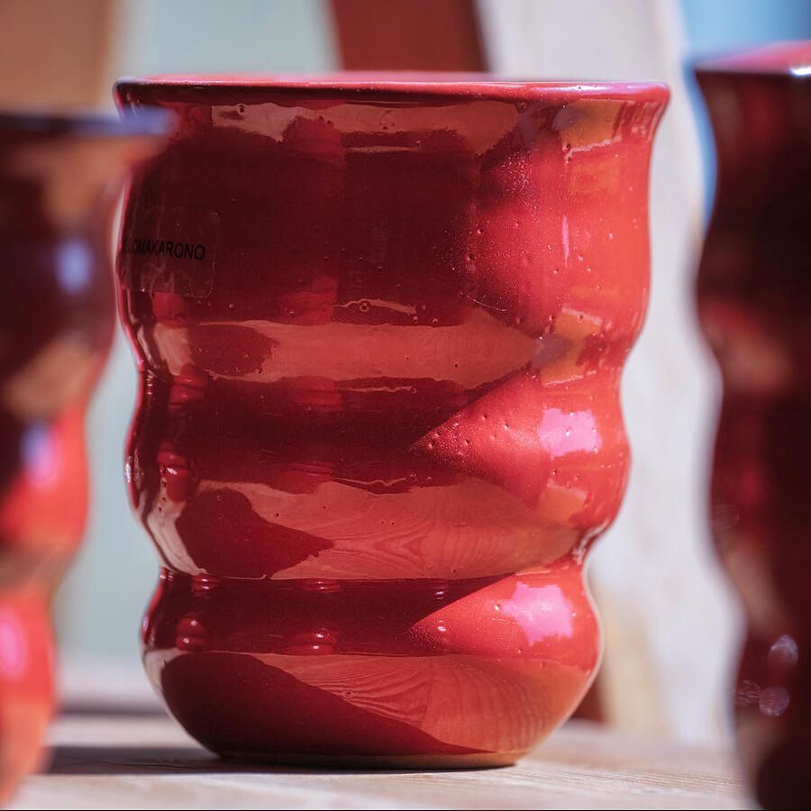 joancarroll's tweet image. Red Ceramic Vase Close-Up! buff.ly/ROvb1yP #pottery #vase #red #greece #buyart #wallart #artforsale #artstore #travel #travelphotography #wallartforsale #giftideas @joancarroll