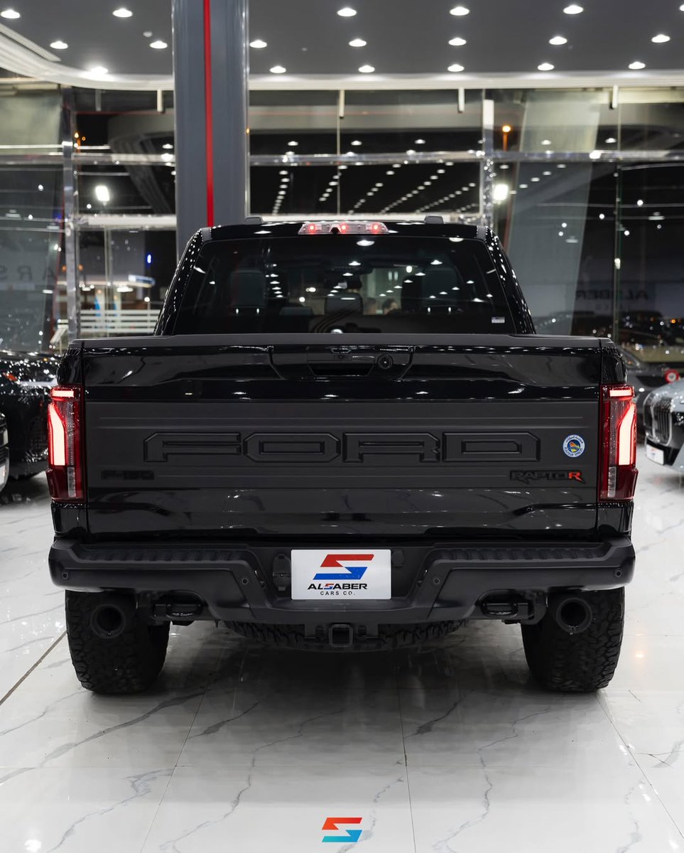 nocarcontext's tweet photo. Ford Raptor R 2025 🖤🖤 https://t.co/ESEUQ2zmvu