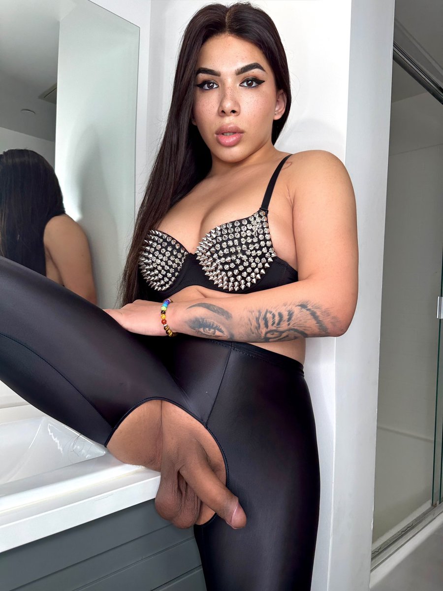 TsBarbieA😝 tweet media