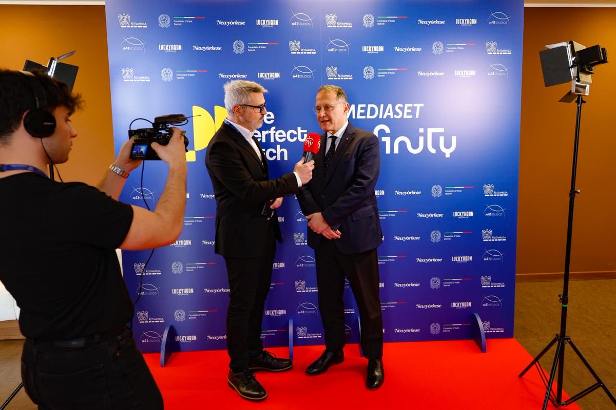 ItalyMFA's tweet photo. Il Vice Ministro @EdmondoCirielli oggi a @Confindustria per il lancio di The Perfect Pitch: una docuserie che racconta start-up, reti d’impresa e innovazione italiana sui mercati globali.
#diplomaziadellacrescita #italianexcellences
Leggi il comunicato 👇
https://t.co/ROVYt4ynoQ https://t.co/sDYEC7SG4X