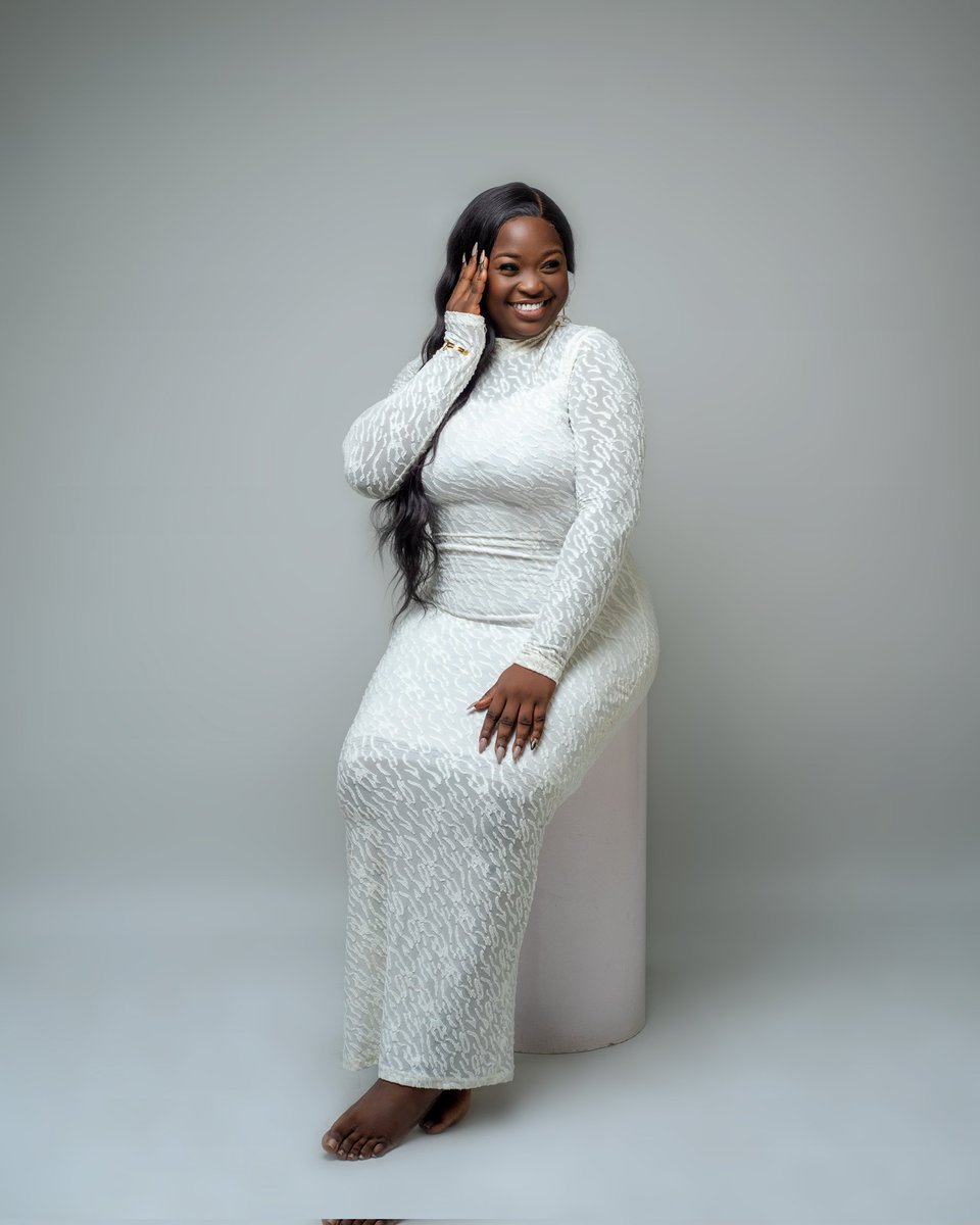 SimiAdams2's tweet photo. To me,

Happy birthday baby girl 🎂🥂🤍
It's another 02/02/....🤍
And I am sincerely and honestly proud of the woman i'm becoming 🥂
I owe it all to God🤍 https://t.co/BuNxuzCf85