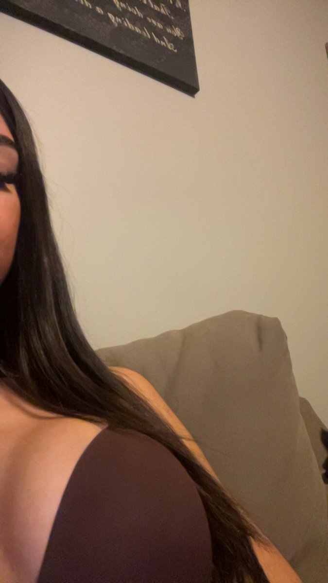 lyadmna's tweet photo. Ya d’la soumise ? #findom #findomgoddess #moneymiss https://t.co/cbGmAhexjQ