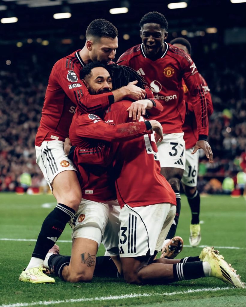 🚨MAN UNITED VERIFIED GAIN TRAIN 🚂

Manchester United fans looking for verified mutuals only;
- Like and repost
- Drop a ❤️
- Follow everyone who likes your comment and let’s build a strong red circle.

No bots. No spam. Real Reds only.