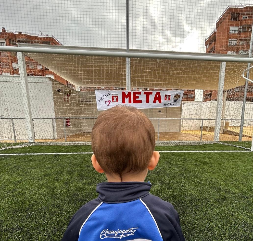 MaristasHuelva's tweet photo. ¿Te vienes a Maristas?... #BeMarist....  +Info en https://t.co/lbdIafGWT5       #Aprende💡 #Crece🌱 #Descubre👁️ #CelebremosLaVida #ViveMaristas #másqueaulas #MaristasDeCorazón https://t.co/HPVrgr8s91