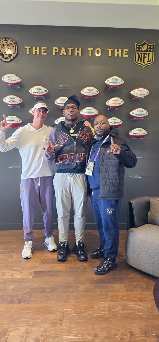 🐯🐯 loved being being at the crib this past weekend #GeauxTigers <a href="/CoachSterlLuc/">Sterling Lucas</a> <a href="/Lane_Kiffin/">Lane Kiffin</a>
