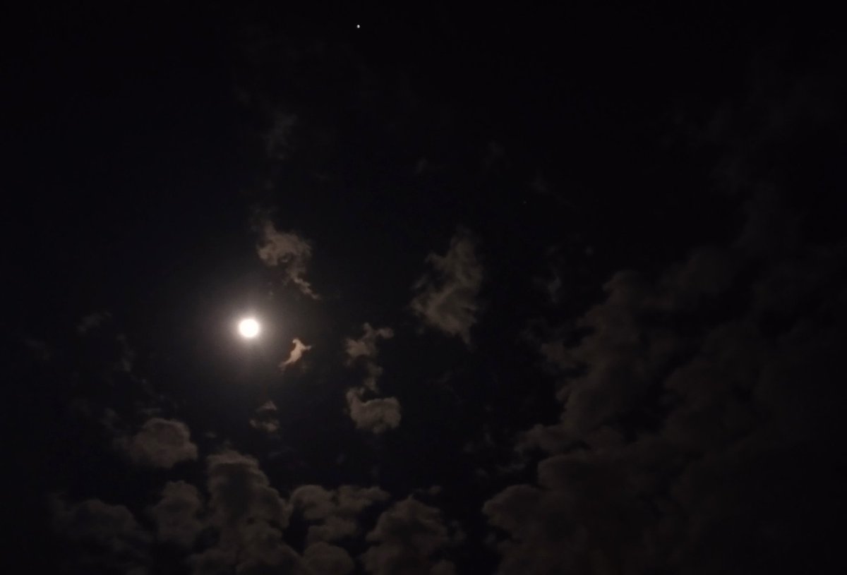 A7MED_SAYED17's tweet photo. 🌑' https://t.co/TZISj592oZ