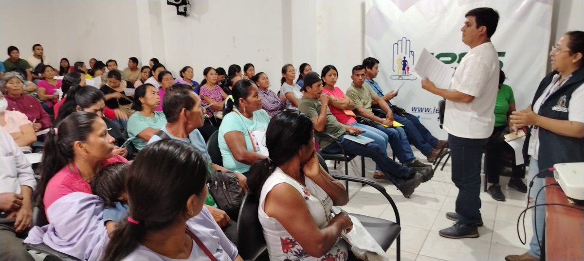 IESSNapo's tweet photo. #IESSnoPara | Para fortalecer la gestión territorial, el @IESS_Napo y el @IESS_SSC organizaron la Asamblea General para socializar 🗣️el reglamento interno de la directiva provincial. 🤝 Participaron 58 organizaciones sociales✅

 ¡Trabajamos por nuestros afiliados! https://t.co/AIkB6hggOq