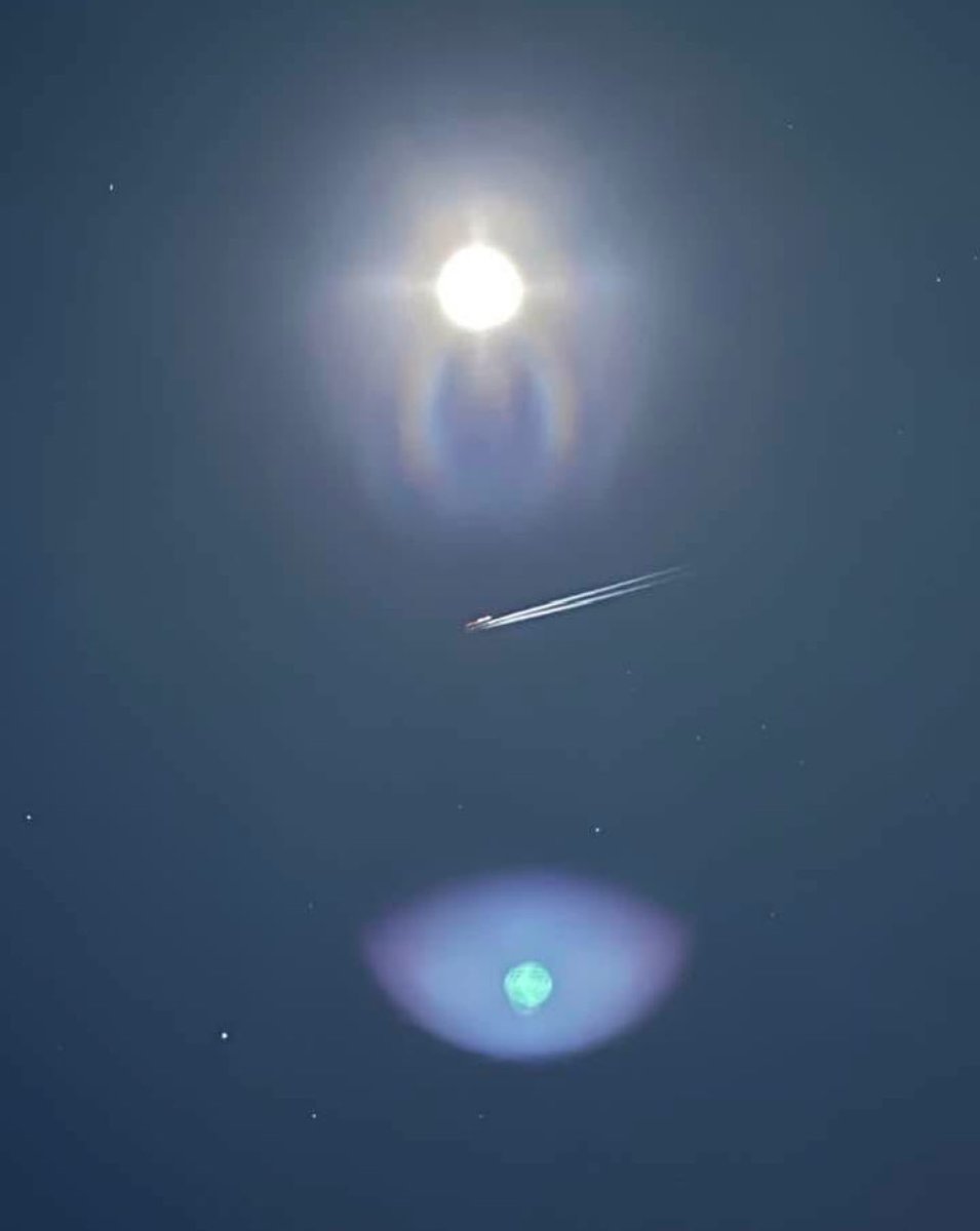 logical_truther's tweet photo. @BGatesIsaPyscho A friend of mine took these last night. Wild things happening for NC here lately https://t.co/kQC0s32aR3