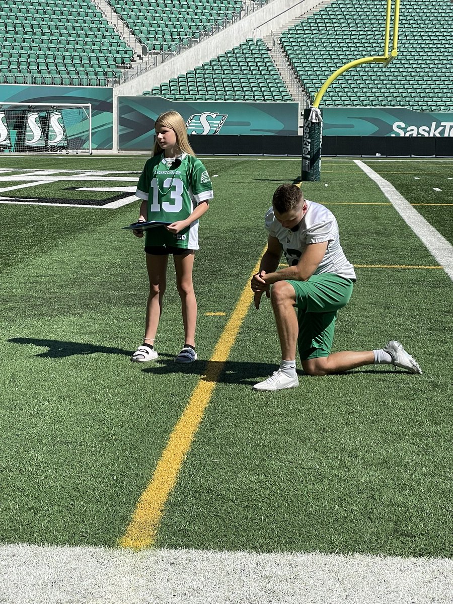 garniermtgs's tweet photo. @brettlauther @sskroughriders Thanks for all you did with Arianna. You made her a bigger fan of the team https://t.co/VyfTLzgjEu