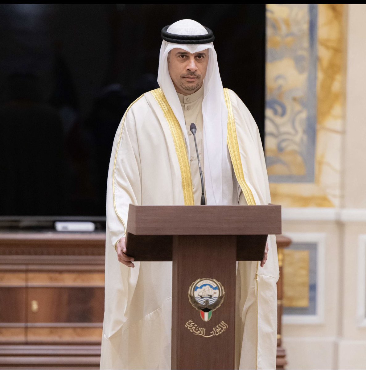 نبارك لأبو فهد .. طارق الجلاهمة طاقة كويتية طموح فكر مختلف مجتهد ..أعانك الله 🇰🇼