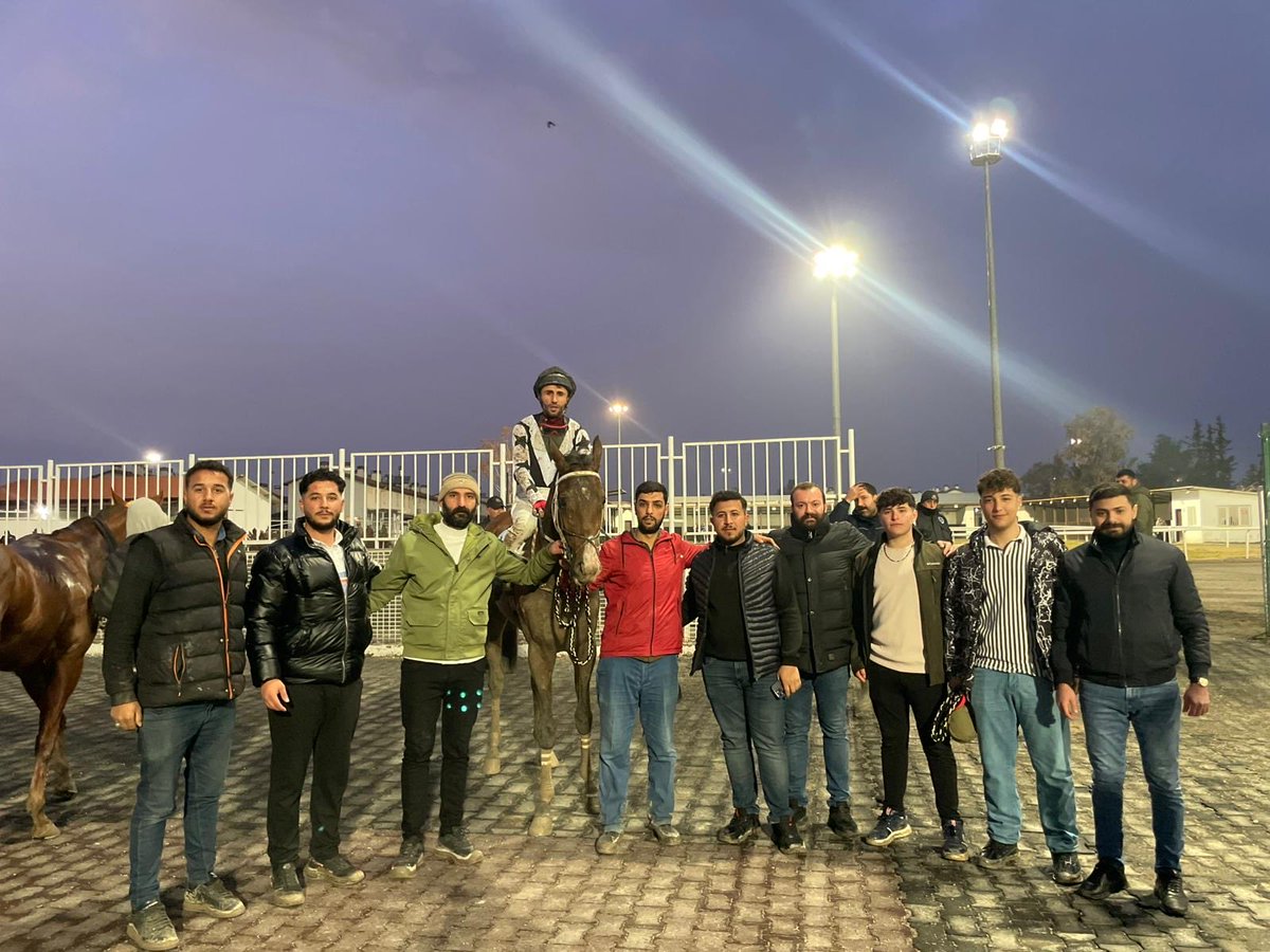 emrahgenc007's tweet photo. Başta kardeşim ⁦@scarrfface⁩⁦@beraterkmen63⁩ olmak üzere emeği geçen tüm ekip arkadaşlarıma teşekkür ederim.🙏🏻 https://t.co/4vJpiZecKx