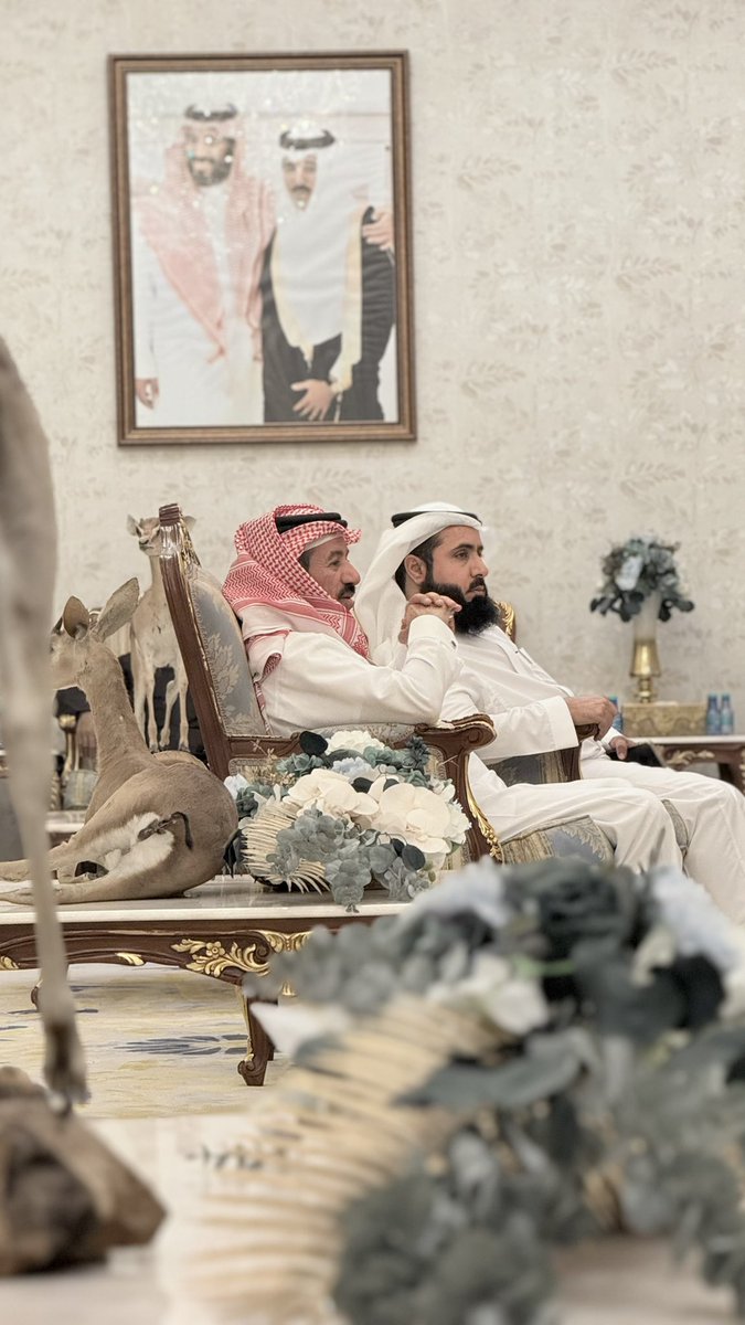 ll2zz's tweet image. تشرفت بزيارة الأمير : شافي بن سالم ال شافي : امير الفوج السادس والأربعون 
على شرف / الأمير : خالد بن سلطان ابن فهيد امير الفوج الثامن 
في قصره العامر في الرياض @shafi_s_alshafi