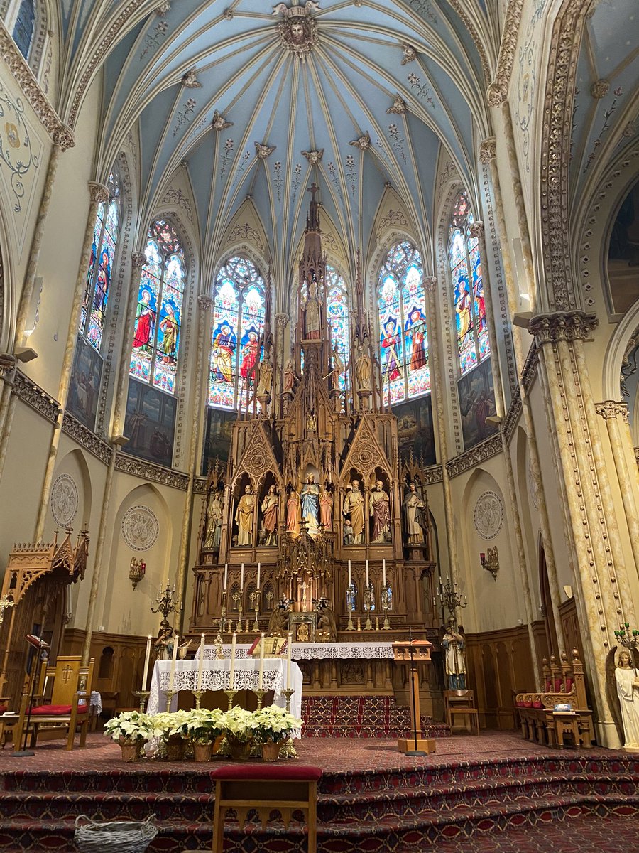 MunchCleveland's tweet photo. “Date Afternnon” with #DonnaStrong! 12:15p Mass at St. Stanislaus with Father Eric then lunch at Lox, Stock &amp; Brisket in Shaker at @vanakenmarkethall. https://t.co/7JAe4M5r2U
