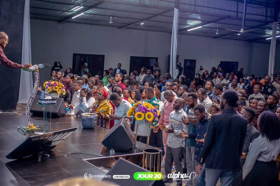 antoniolumeku's tweet image. Revivez en images 📸 notre deuxième intervention du pasteur, le samedi 31 janvier, à Alpha 40 Lubumbashi.

Merci au prophete Pasteur Gedeon Mulumba  &amp;amp; Maman patience  pour l’invitation  #alpha40 #jesus #dieu #lubumbashi #lacompassion u