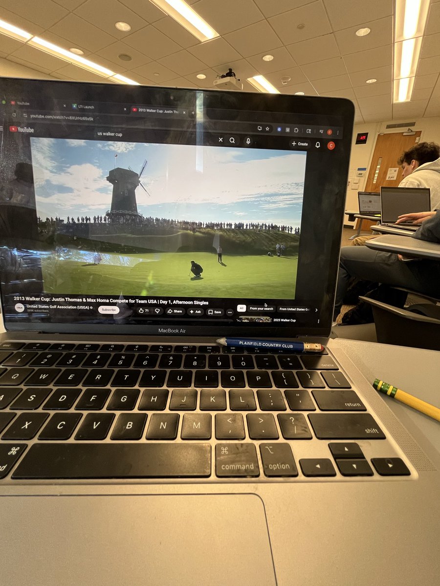 MunicipalMike's tweet photo. Four kids in class watching Good Good—had to introduce them to actual YouTube golf. https://t.co/VYscPpZIRp