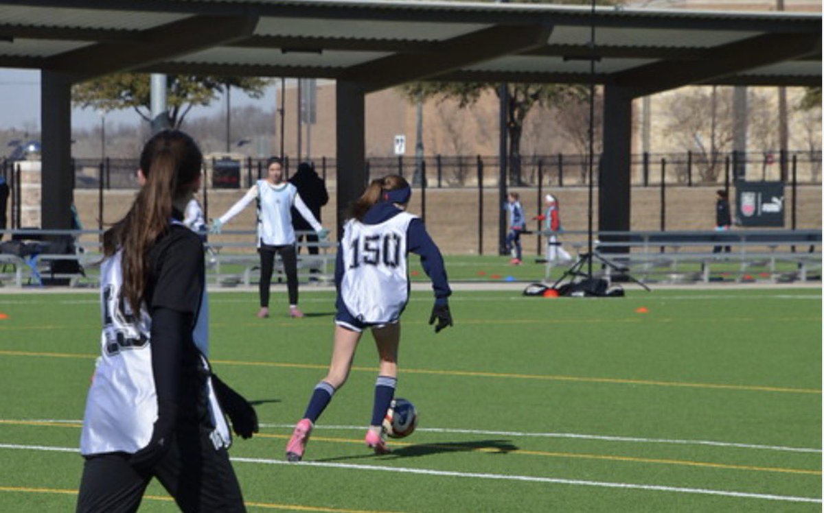 KyleeGiametta's tweet photo. Great “but cold” weekend at the @SolarSoccerClub ID Camp! Thank you to all of the coaches who came out to watch and train us. Next up ECNL Dallas! @FCDGirlsECNL @TopDrawerSoccer @PrepSoccer @PrepSoccerTX @TheECNL @TheSoccerWire @ImYouthSoccer https://t.co/JgMLYTeCj5