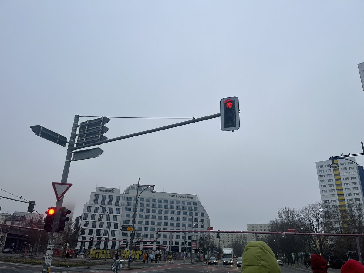 Welcome to <a href="/quiztime/">Verif!cation Quiz Bot</a> and it’s #MondayQuiz

☁️ What is missing here?

📮reply just to me with an answer
🤝 reply to all for collaboration
🌈have fun