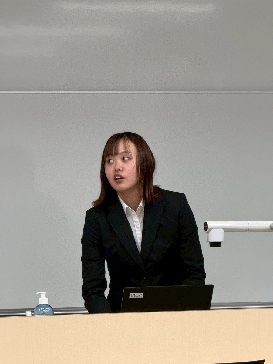 sonoda_taf's tweet image. 総合健康学科
卒論発表会　1月29日
武元先輩たちの発表
いよいよお別れです😂👩‍🎓
＃園田学園大学
＃陸上競技
＃総合健康学科
＃卒論
＃誠進堂
＃日本ネットワークサービス
＃スポーツフィールド
＃titi_cheesecake