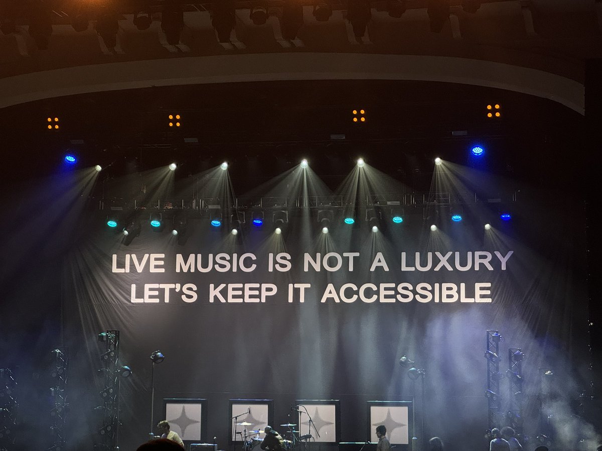 LOUDER FOR THE PEOPLE IN THE BACK!!!