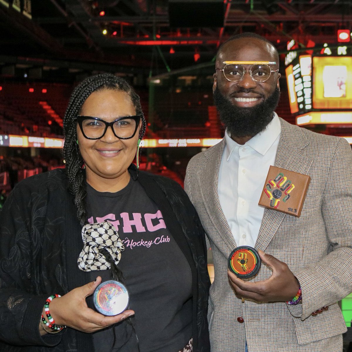 MFTheBrand's tweet photo. Celebrating Black History Month last night at the @ontarioreign Black Heritage Night game with proceeds of the in-game painting benefitting the Reign Foundation. Thank you for having me! ✊🏿 https://t.co/SjZmluchV8 https://t.co/eAebTHYViv