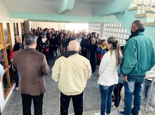 CubaMES's tweet photo. @oficial_upr vivió este lunes una jornada de firme reafirmación patriótica, donde estudiantes, profesores y trabajadores protagonizaron un emotivo acto de rechazo a las recientes medidas adoptadas por el gobierno de los Estados Unidos contra Cuba.

ℹ️📸 #OrgulloUPR
 #Cuba https://t.co/0gGmWhmEQY