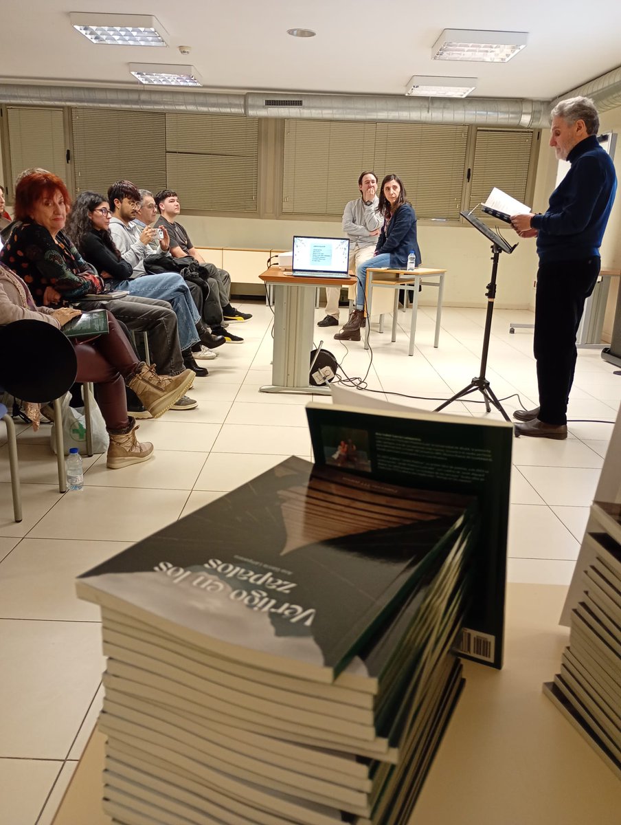 Tres Tristres Trigres Teatro / Colección TTT tweet media