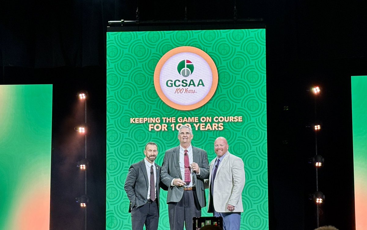 Bert McCarty, Ph.D., (<a href="/DrBertMcCarty1/">Dr. Bert McCarty</a>), receives GCSAA’s Outstanding Contribution Award at the #GCSAAConference Opening Session. gcmonline.com/course/environ…